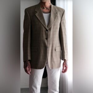 Burberry’s Houndstooth Blazer